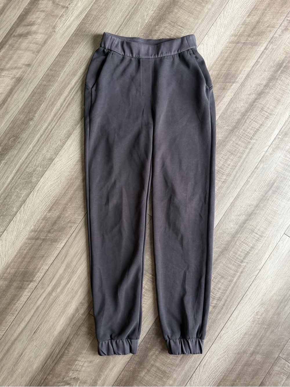 Lululemon Black Softstreme Relaxed High-Rise Jogger Pant Women’s Sz 2 Athleisure